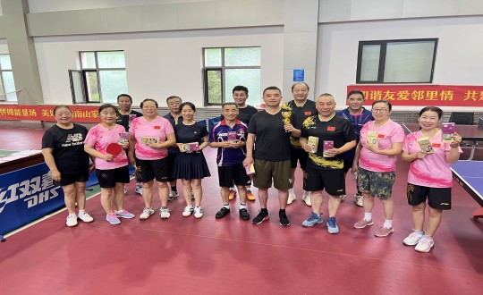 5.欧博ABG官网南山乒乓球社群夏日乒乓球整体友谊赛_副本.jpg