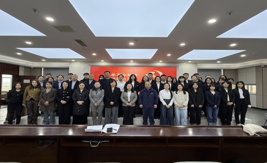 2024年10月18日，集团党委联合长发担保党支部加入了由向阳区党群服务中心开展的“传承革命精神 赓续红色血脉”公益党课_副本.jpg